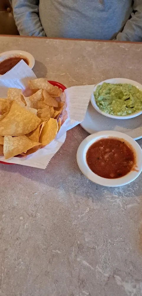 Guacamole & Salsa and Chips